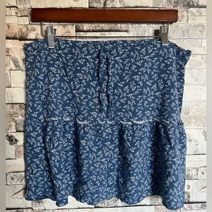 BRANDY MELVILLE floral skirt